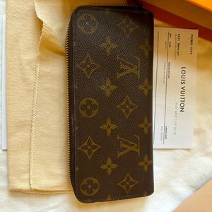 Authentic LOUIS VUITTON Clemence Wallet